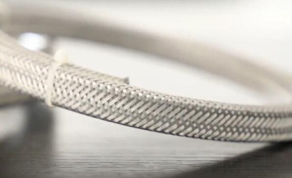 防爆成人在线免费看片伴熱帶